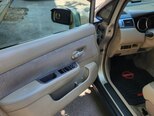 Nissan Tiida-15