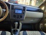 Nissan Tiida-21
