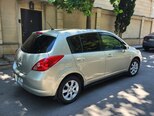 Nissan Tiida-6