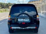 Mitsubishi Pajero-2