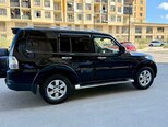 Mitsubishi Pajero-4