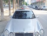 Mercedes E 230-2