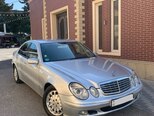 Mercedes E 270-2