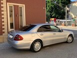 Mercedes E 270-11