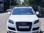 Audi Q7-8