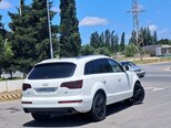 Audi Q7-9