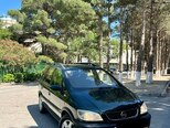 Opel Zafira-1