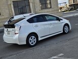 Toyota Prius-12