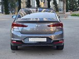 Hyundai Elantra-5