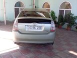 Toyota Prius-5