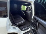 Toyota Land Cruiser-15