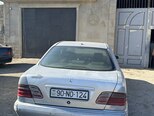 Mercedes E 320-2
