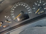 Mercedes E 320-6