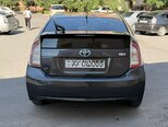 Toyota Prius-8