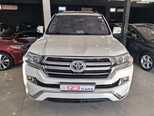 Toyota Land Cruiser-6