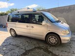 Mercedes V 220-4