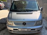 Mercedes V 220-1