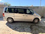 Mercedes V 220-3
