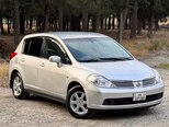 Nissan Tiida-4