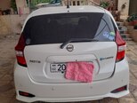 Nissan Note-2
