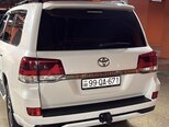 Toyota Land Cruiser-2