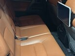Toyota Land Cruiser-7