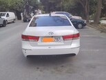Hyundai Sonata-2
