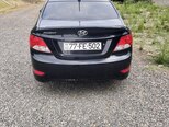 Hyundai Accent-2