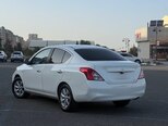 Nissan Sunny-7