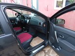 Renault Logan-10