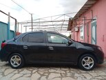 Renault Logan-11