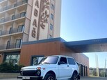 LADA (VAZ) Niva-8