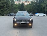 Infiniti FX35-1