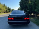 Mercedes E 320-2