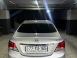 Hyundai Accent-4