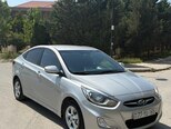 Hyundai Accent-11