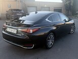 Lexus ES 300h-8