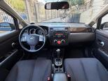 Nissan Tiida-12