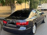 Hyundai Sonata-5