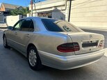 Mercedes E 220-3