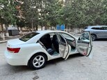 Hyundai Sonata-10