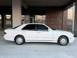 Mercedes E 240-5