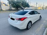 Hyundai Elantra-3