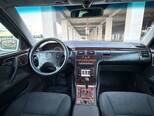 Mercedes E 240-13