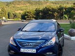 Hyundai Sonata-1