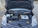 Toyota Prius-12