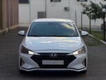 Hyundai Elantra-1