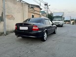 Opel Vectra-4