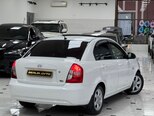 Hyundai Accent-14