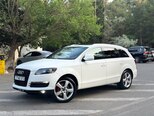 Audi Q7-1